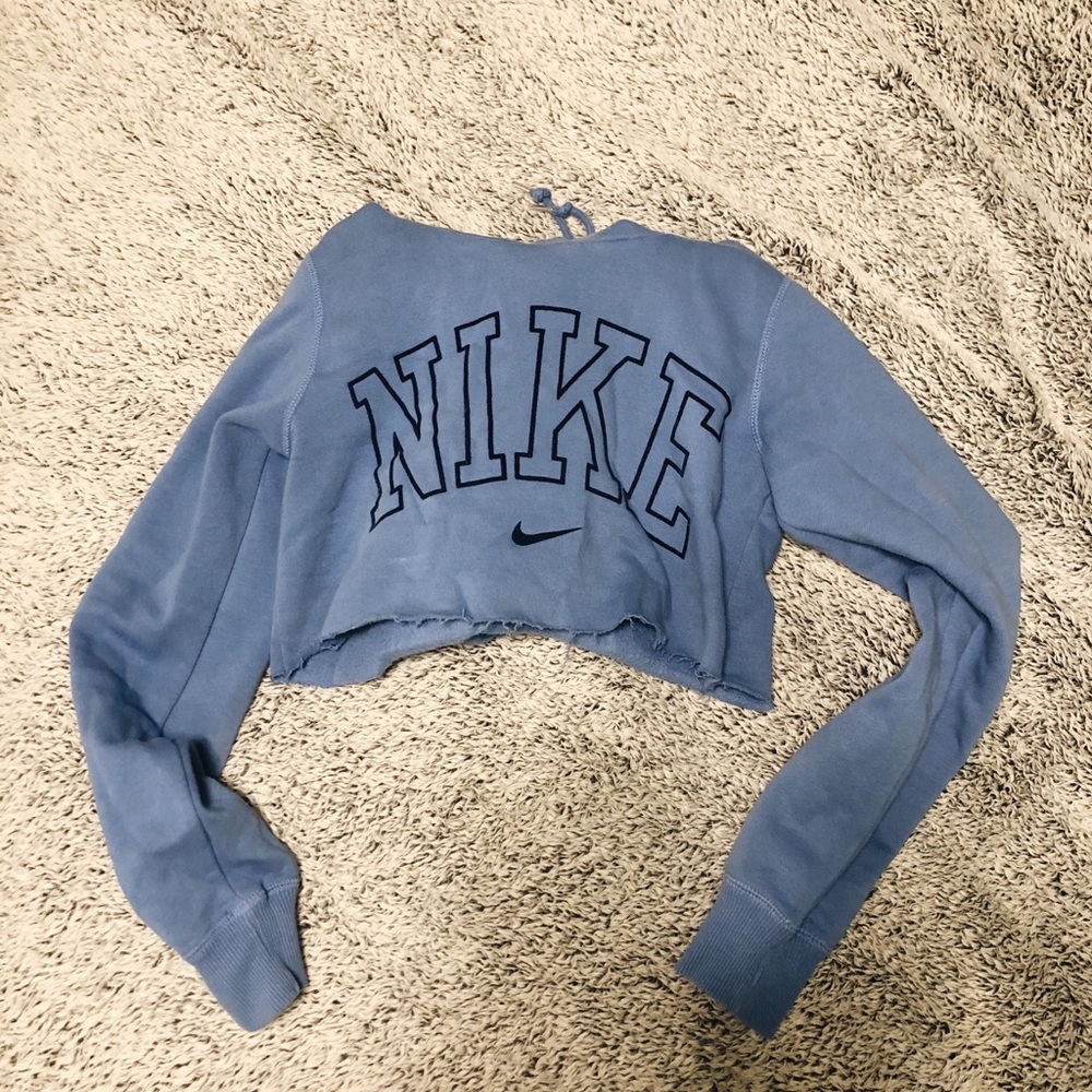 Cropped (cut) Nike sweatshirt!